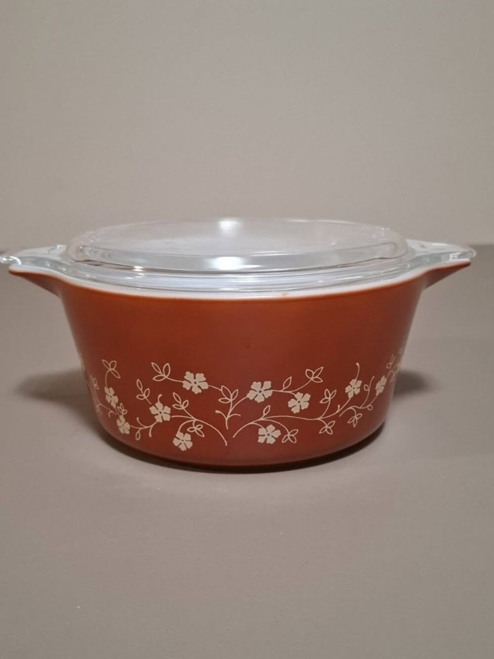 Pyrex Vintage 474-B Trailing Vines 1.5 Liter Casserole Bowl With Lid